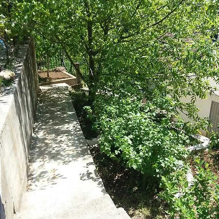Kuca Lavanda *